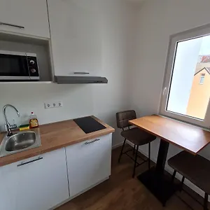 3* Hotel apartamentowy Lenau